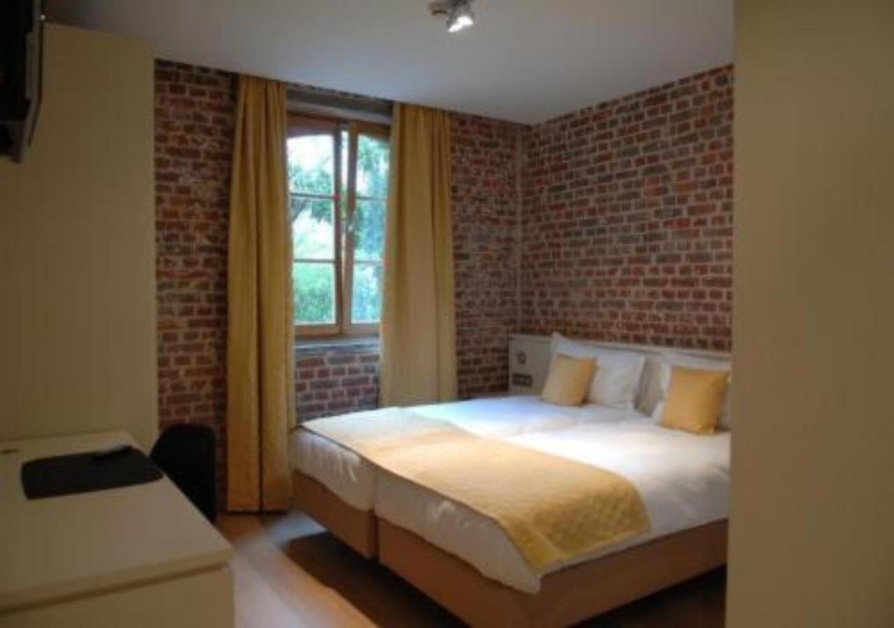 Hostellerie De Biek Moorsel Luaran gambar