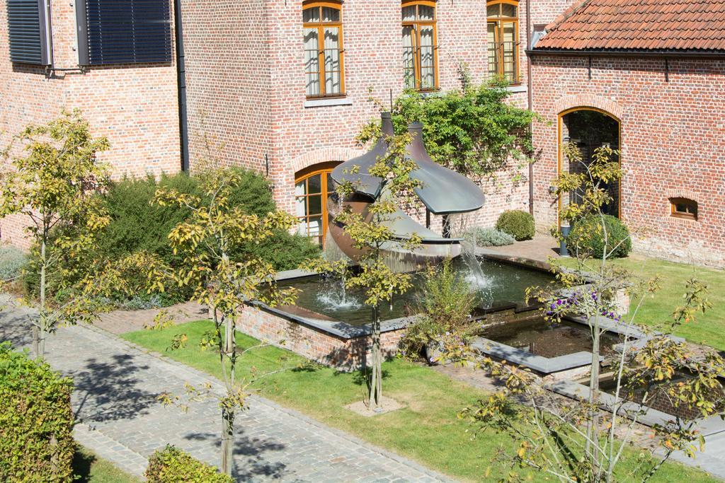 Hostellerie De Biek Moorsel Luaran gambar